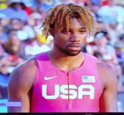 Noah Lyles broke Mike Johnson American record, leading a U.S. sweep of the men’s 200m medals at the world track and field championships.